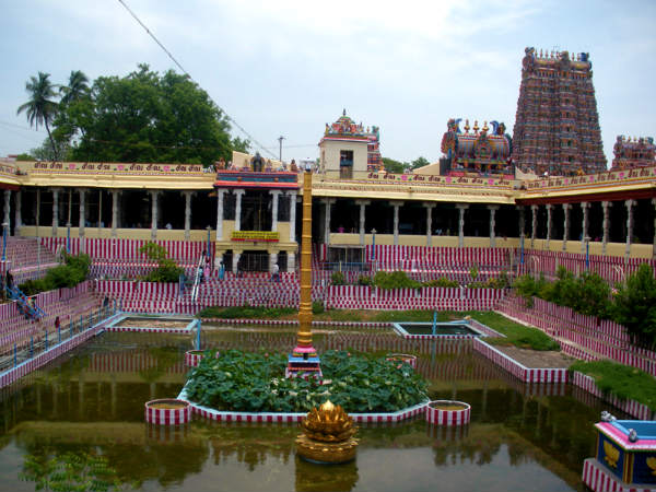 பொற்றாமரைக்குளம்