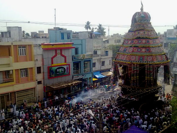 உற்சவ மூர்த்தியின் வாயில்