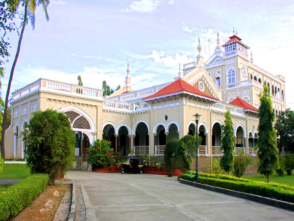 ஆகா கான் அரண்மனை, புனே ஆகா கான் அரண்மனை, புனே