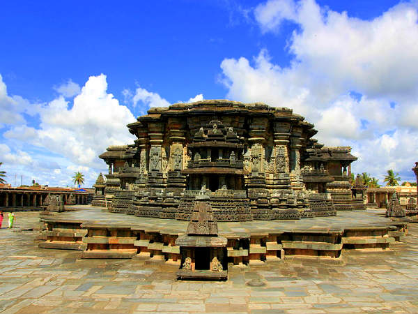 யுனெஸ்கோ பாரம்பரியச் சின்னம் யுனெஸ்கோ பாரம்பரியச் சின்னம்