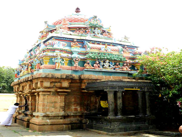 சிறு சந்நிதி சிறு சந்நிதி