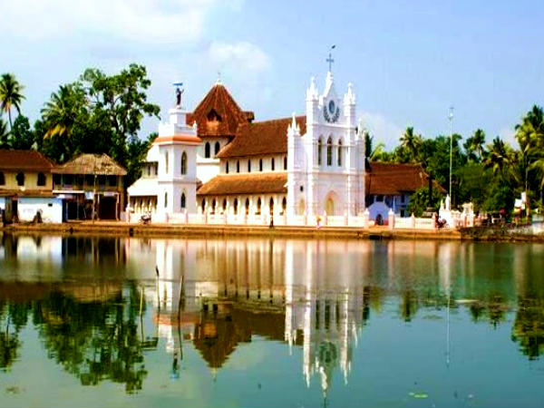 செயின்ட் மேரிஸ் சர்ச், புளிங்குன்னு செயின்ட் மேரிஸ் சர்ச், புளிங்குன்னு