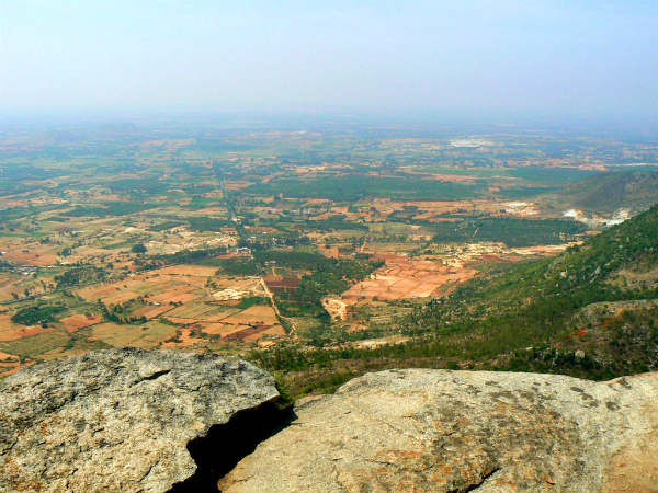 உச்சியிலிருந்து...