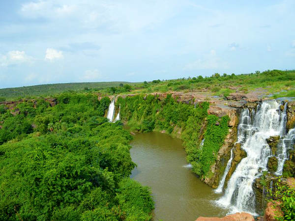 எத்திப்போத்தலா அருவி