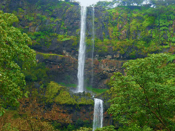 வஜ்ராயி அருவி