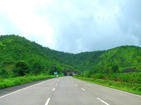 நெடுஞ்சாலை நெடுஞ்சாலை