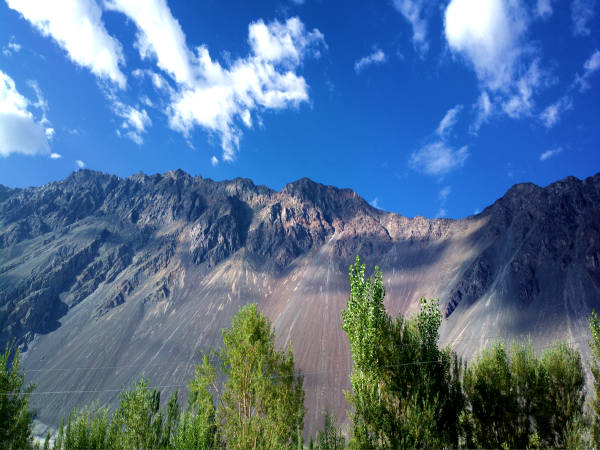 உயர்ந்தோங்கிய மலைகள்