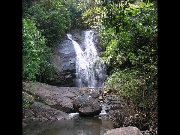 தேவருகுண்டி அருவி