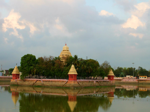 தெப்பக்குளம்