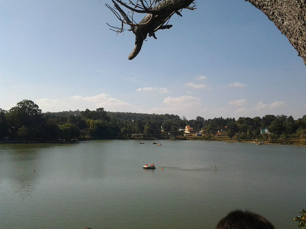 நிலாவூர் ஏரி, ஏலகிரி