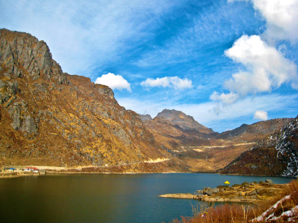 எங்கு தங்கலாம்?