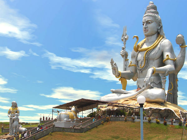 முருதேஸ்வரை எப்போது மற்றும் எப்படி அடைவது? முருதேஸ்வரை எப்போது மற்றும் எப்படி அடைவது?