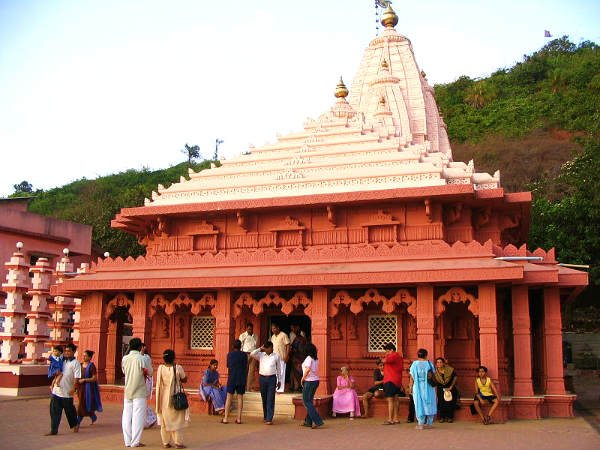 சுயம்பு கணபதி கோயில், கணபதிபுலே சுயம்பு கணபதி கோயில், கணபதிபுலே