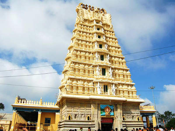 சிறப்பு பூஜைகள் சிறப்பு பூஜைகள்