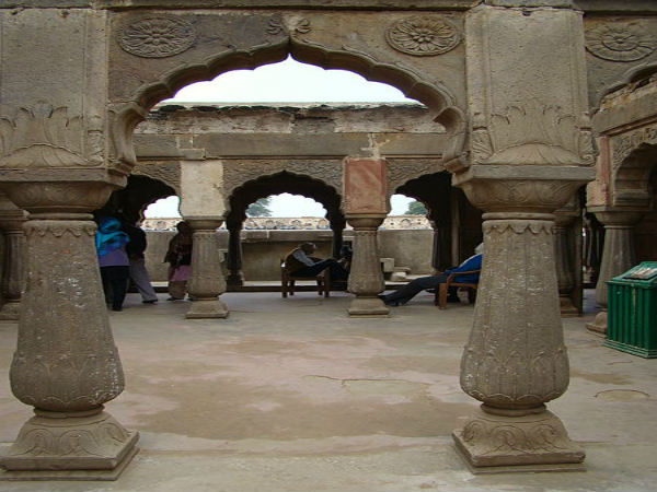 நுழைவாயில்