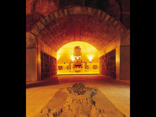 தியான லிங்கம்: 