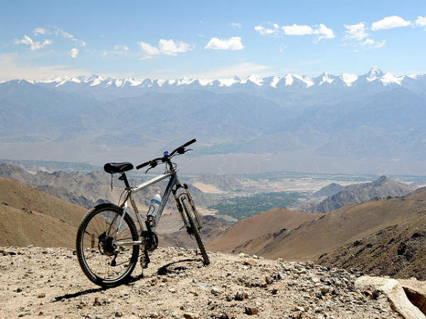 ஸ்டாக் காங்கிரி - மலைக்க வைக்கும் ஒரு சாகச பயணம்: 