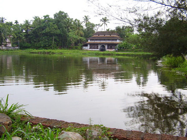 பேக்கள் - கேரளக் கடற்கரையின் அற்புதம் பேக்கள் - கேரளக் கடற்கரையின் அற்புதம்