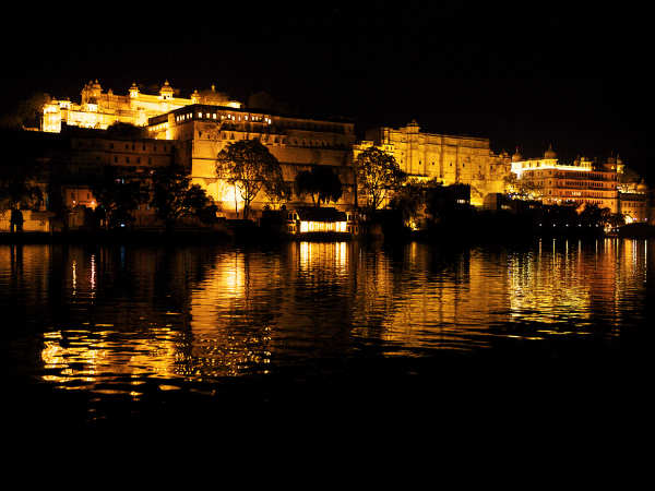 லேக் பேலஸ், உதய்பூர் : 