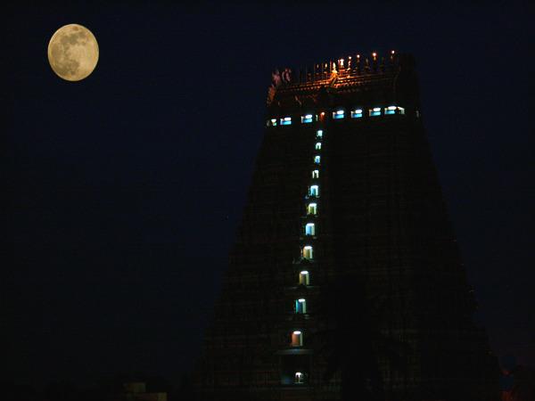 ஸ்ரீரங்கம் ஸ்ரீ ரங்கநாதசுவாமி கோயில் : ஸ்ரீரங்கம் ஸ்ரீ ரங்கநாதசுவாமி கோயில் :