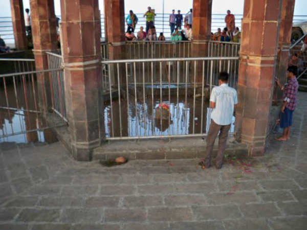 ஸ்தம்பேஷ்வர் மஹாதேவ் ஆலயம் : ஸ்தம்பேஷ்வர் மஹாதேவ் ஆலயம் :