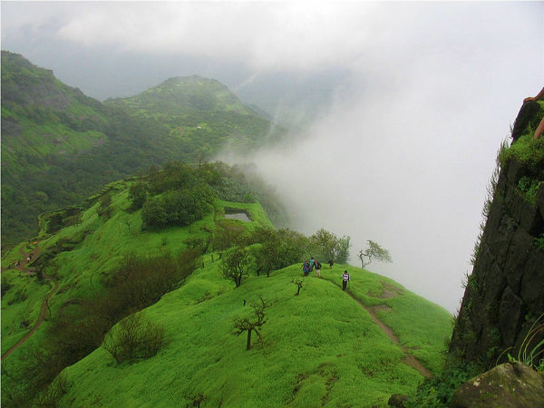 இதர இடங்கள் : இதர இடங்கள் :