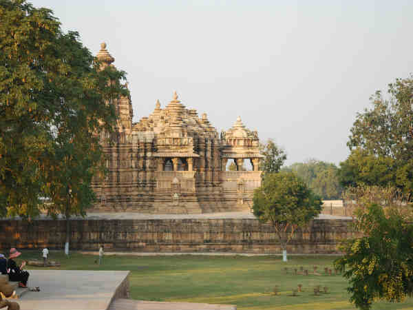 கஜுராஹோ : 