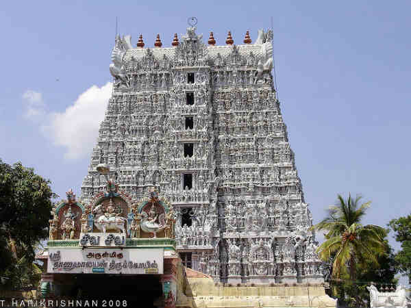  சுசீந்தரம் தாணுமாலயன் கோயில் 