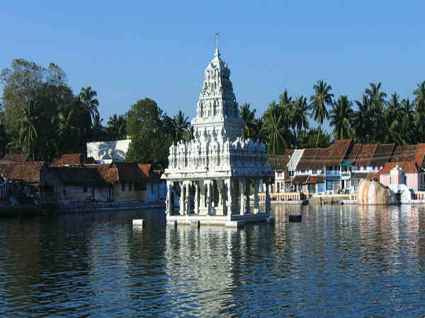  சுசீந்தரம் தாணுமாலயன் கோயில் 