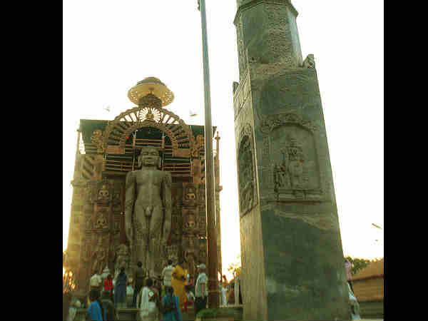 பாஹுபலி சிலை: 