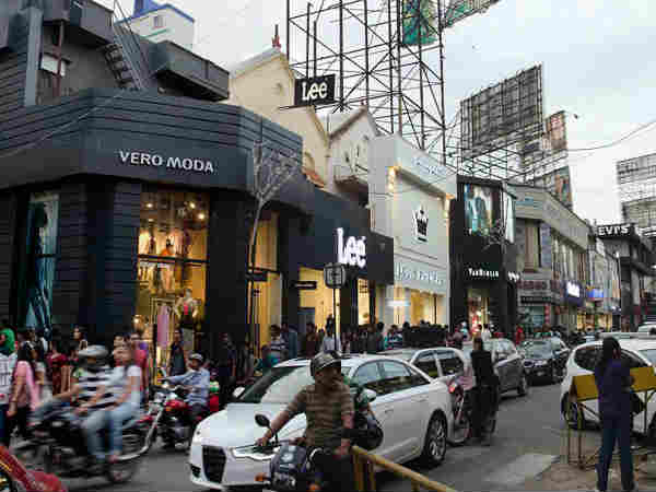 பிரிகேட் ரோடு: பிரிகேட் ரோடு:
