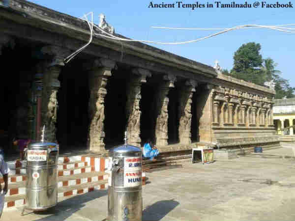திருநாகேஸ்வரம் ராகு கோயில் - மூலவர்: திருநாகேஸ்வரம் ராகு கோயில் - மூலவர்: