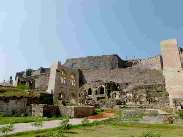 கோல்கொண்டா கோட்டை: 