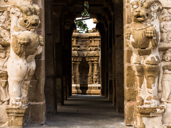 interiorsofkailasanathartemple