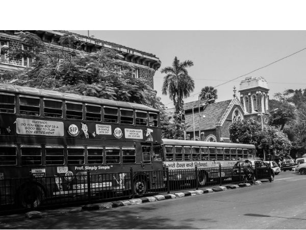 மும்பைக்கே உரிய சிறப்பு: டபுள் டெக்கர் பேருந்துகள் மும்பைக்கே உரிய சிறப்பு: டபுள் டெக்கர் பேருந்துகள்
