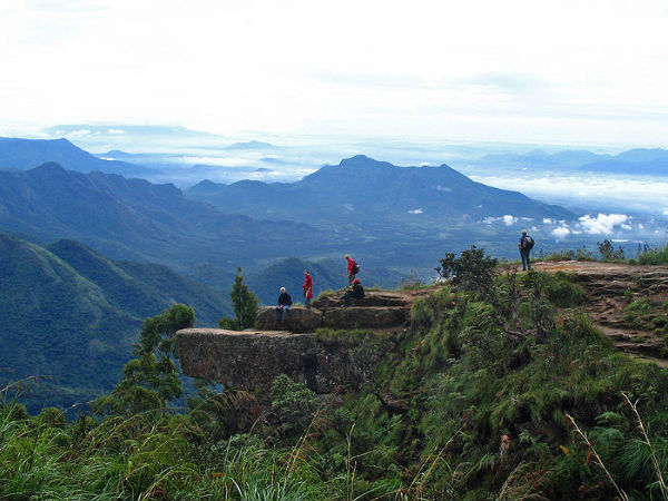 கொடைக்கானல் டால்ஃபின் பாறை