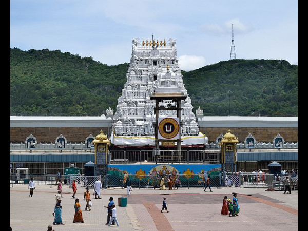 திருப்பதியில் திருப்பமான ரஜினி வாழ்க்கை திருப்பதியில் திருப்பமான ரஜினி வாழ்க்கை