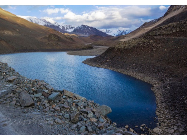 சுராஜ் ஏரி