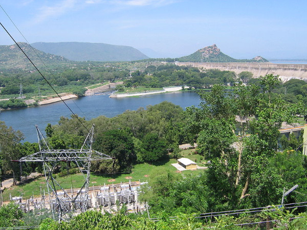 மேட்டூர் அணைக்கட்டு மேட்டூர் அணைக்கட்டு