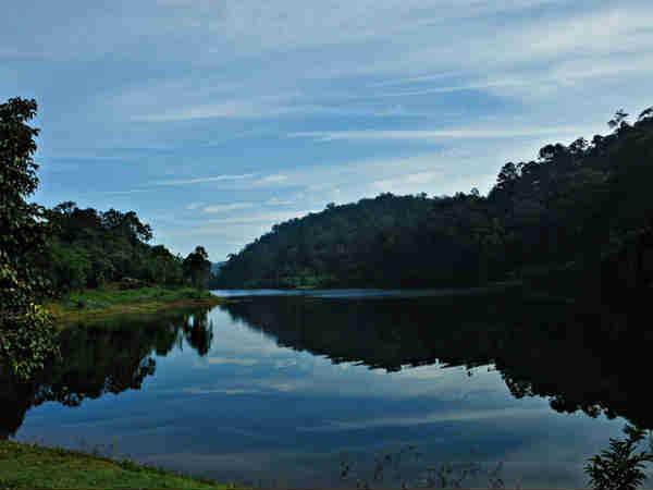 கவியின் கொள்ளைகொள்ளும் அழகு