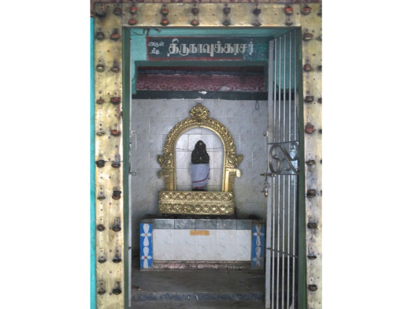 சந்நிதிகள் சந்நிதிகள்
