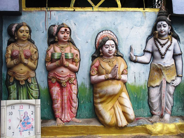 வளைகாப்பு 