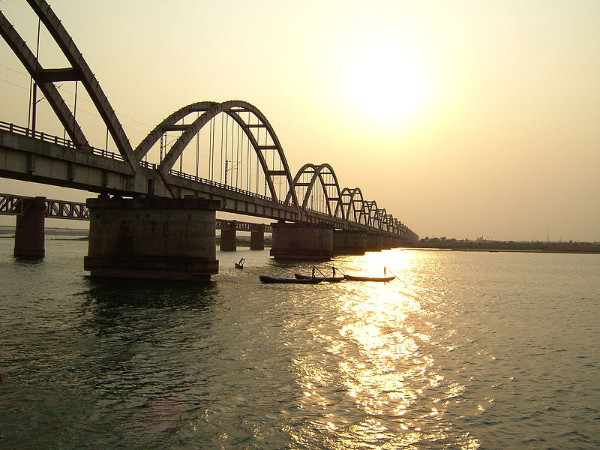 கோதாவரி வில்பாலம் கோதாவரி வில்பாலம்