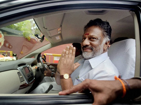 சென்னை ஓபிஎஸ் இல்லம் சென்னை ஓபிஎஸ் இல்லம்