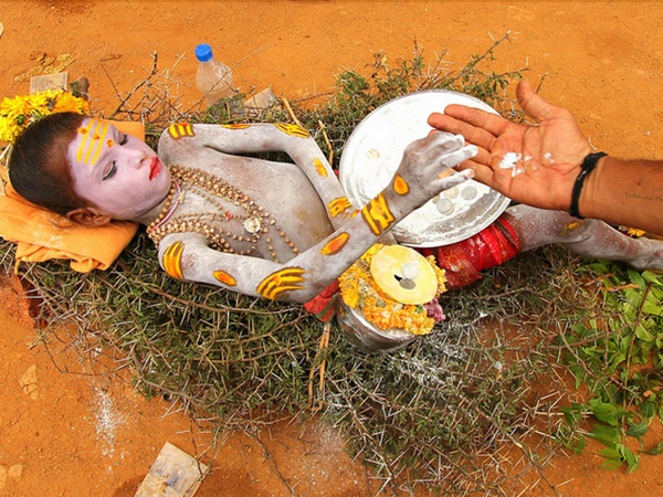 எரிந்த பெண் எப்படி காப்பாற்றப்பட்டாள்