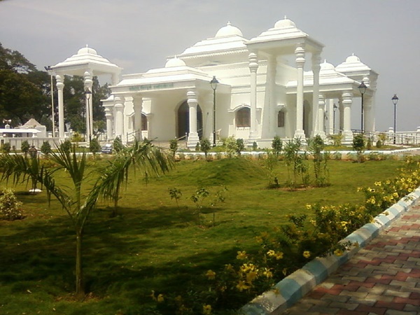 கரிகாலனின் சிறப்புகள் கரிகாலனின் சிறப்புகள்