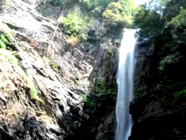 அரிஷினகுண்டி அருவி: