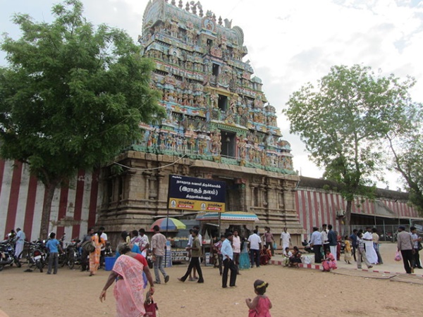 தமிழகத்திலுள்ள நாக கோயில்களுக்கும் ஒரு பயணம் தமிழகத்திலுள்ள நாக கோயில்களுக்கும் ஒரு பயணம்