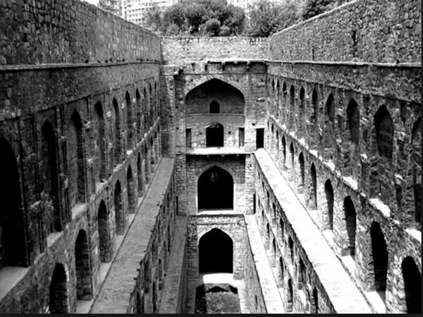 கோட்டை பேய்