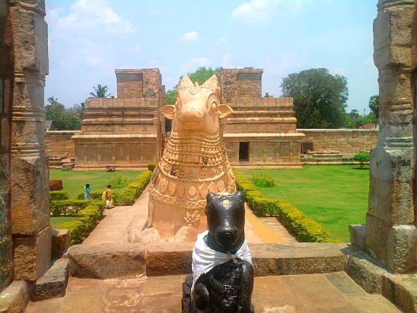 இரண்டு நந்திகள்